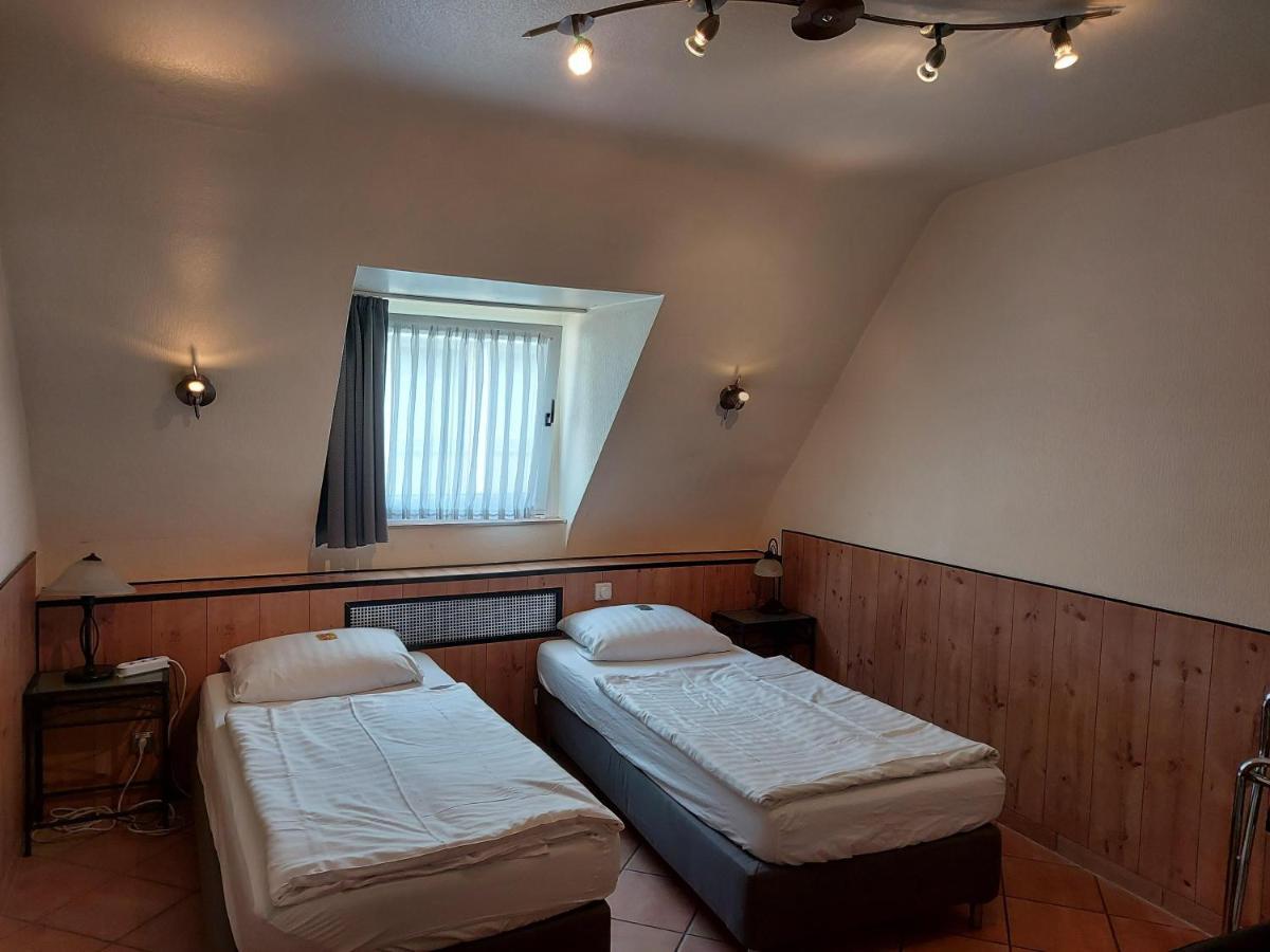 Hotel Mueller Koeln Bagian luar foto