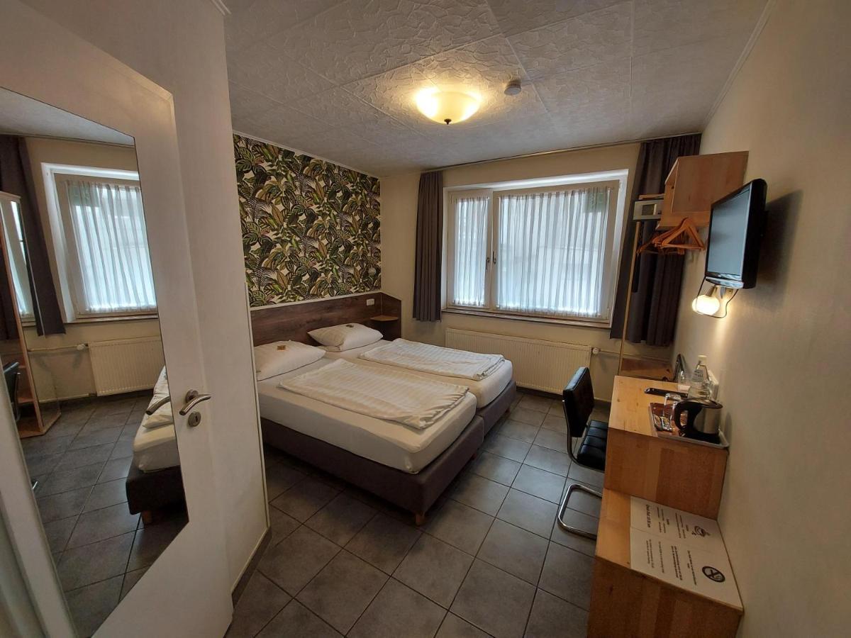 Hotel Mueller Koeln Bagian luar foto