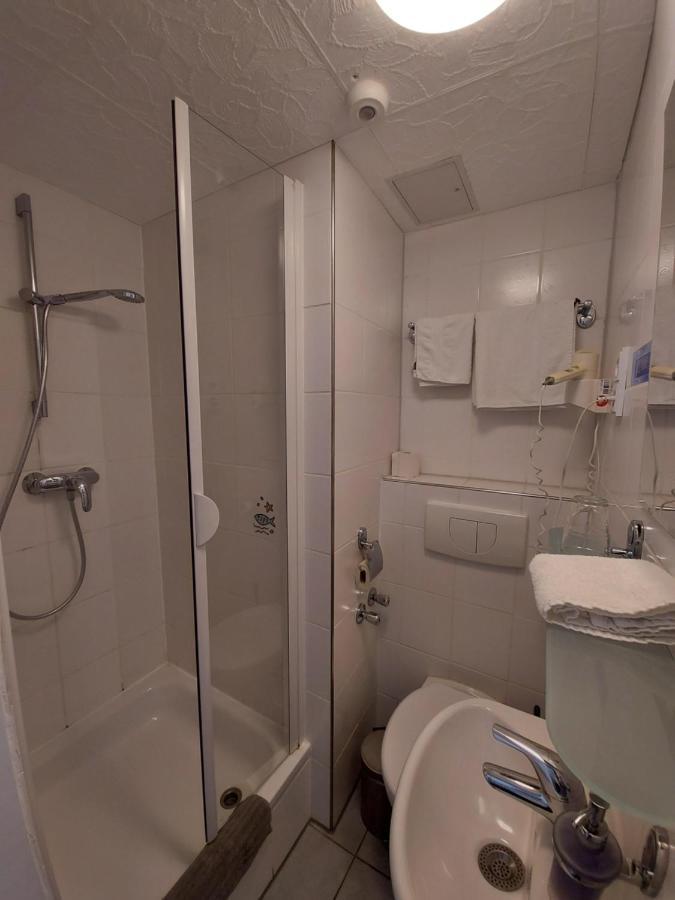 Hotel Mueller Koeln Bagian luar foto