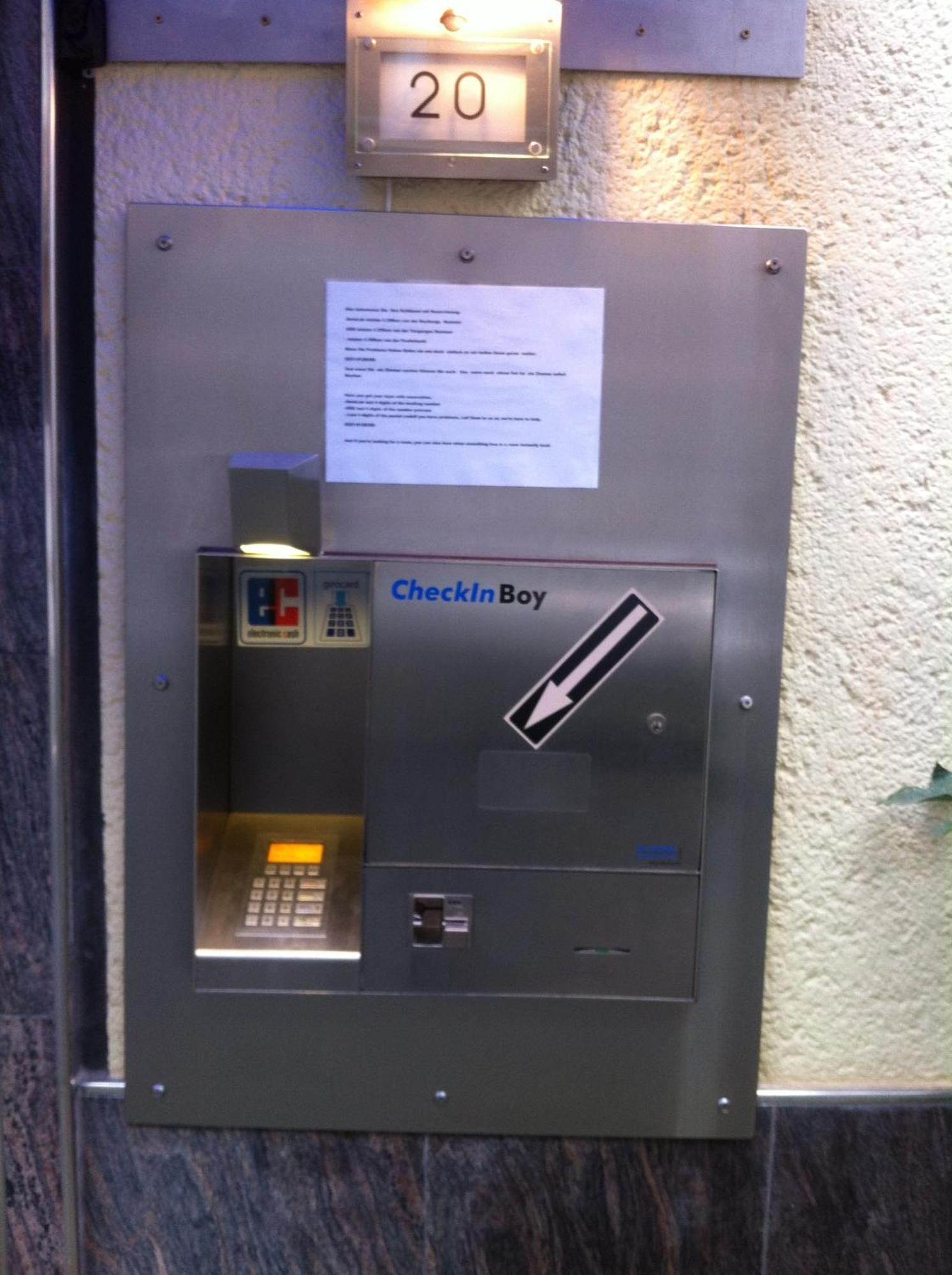 Hotel Mueller Koeln Bagian luar foto
