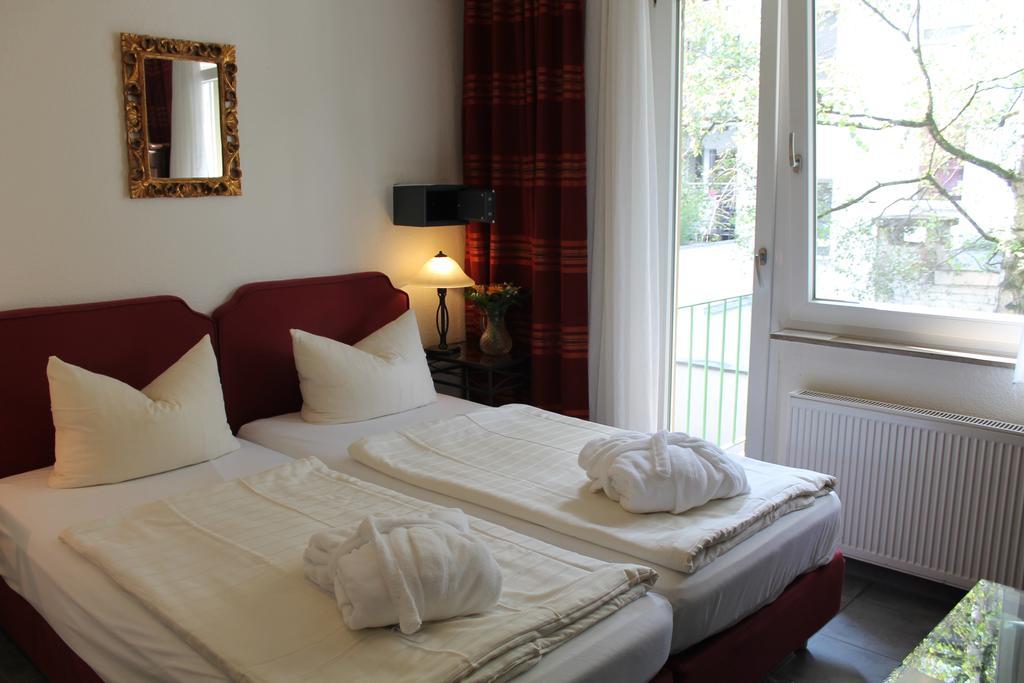 Hotel Mueller Koeln Ruang foto